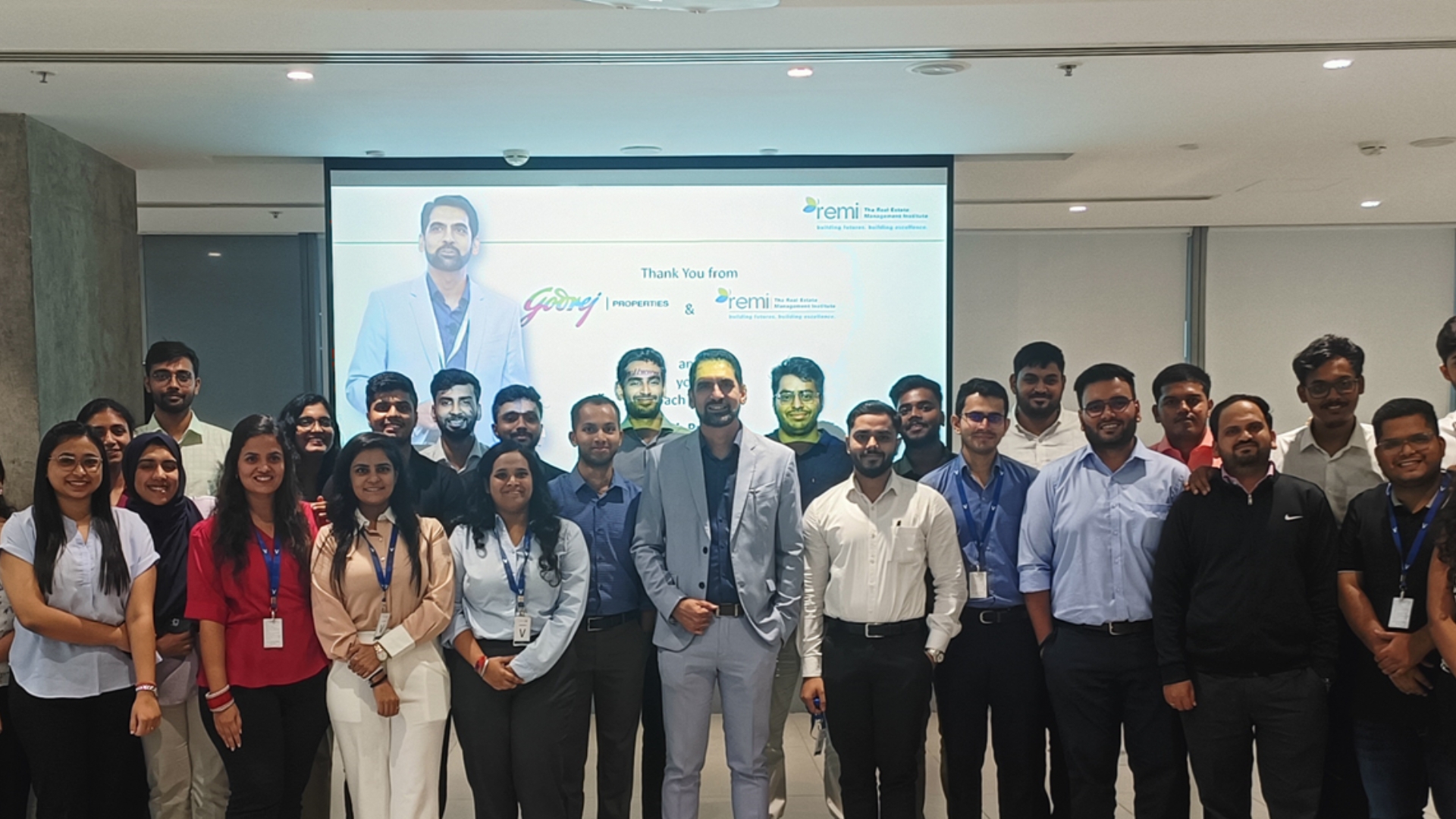 Yash Paleja India's Leading Real Estate Sales Strategist and Trainer